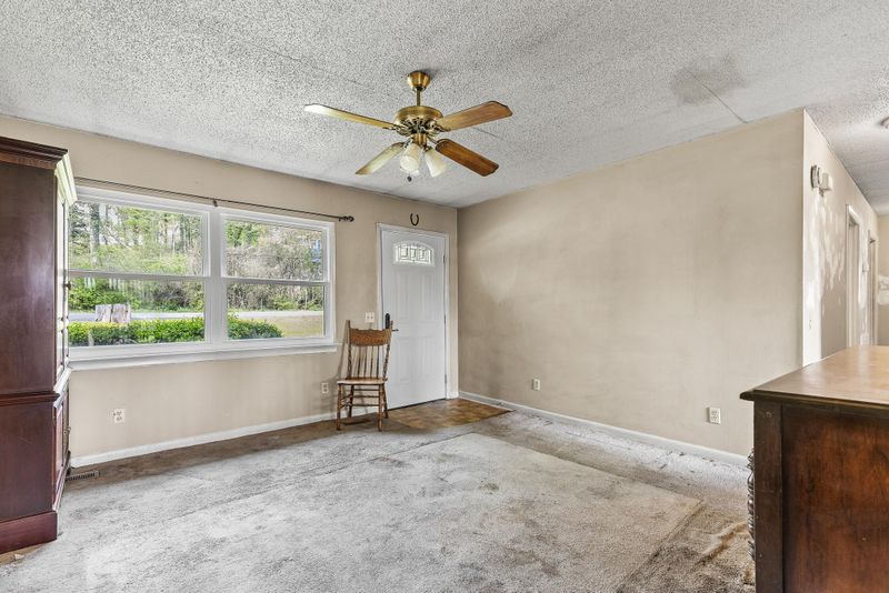 604 Villard St, Rossville, GA 30741