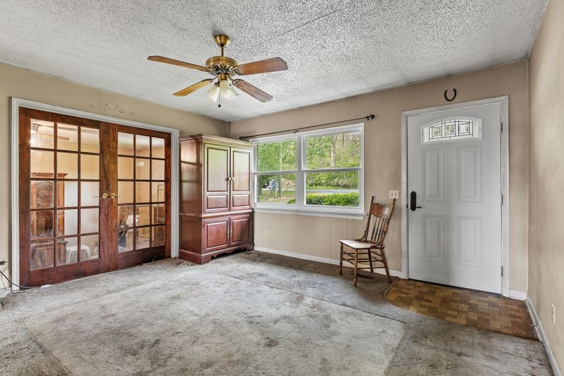 604 Villard St, Rossville, GA 30741