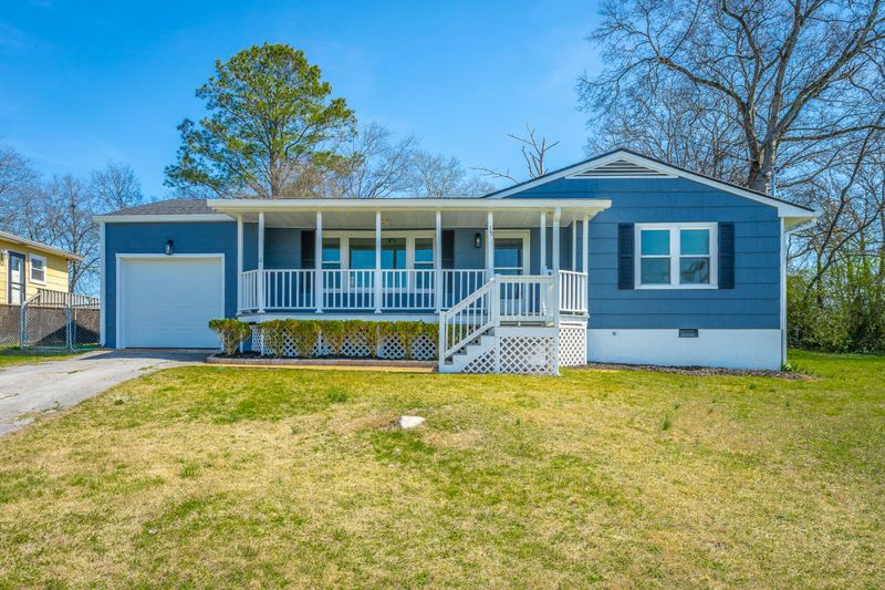 15 Lee Cir, Fort Oglethorpe, GA 30742