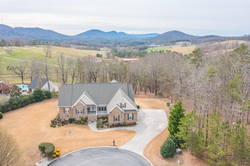 280 Dockwell Dr, Tunnel Hill, GA 30755