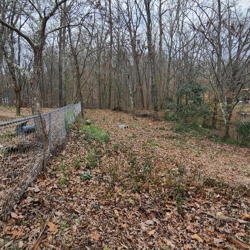 12 Sandra Dr, Rossville, GA 30741