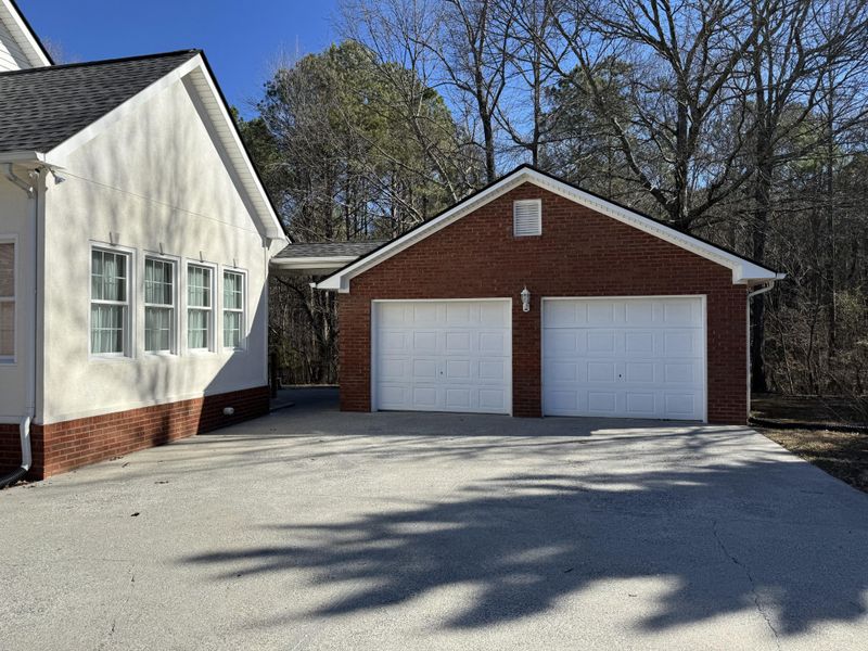 177 Gateway Dr, Rocky Face, GA 30740