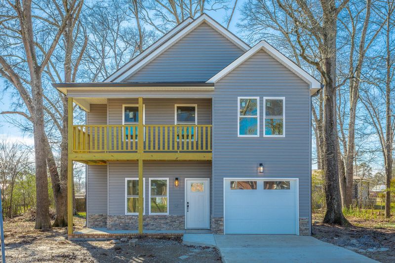 20 Phillips Dr, Fort Oglethorpe, GA 30742