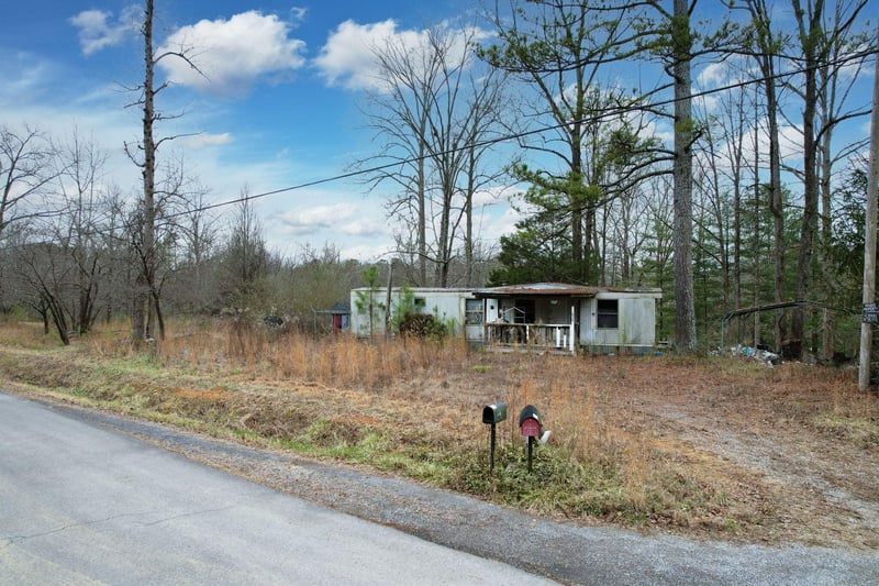 592 Douthitt Rd, Crandall, GA 30711