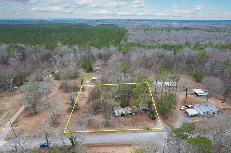 592 Douthitt Rd, Crandall, GA 30711