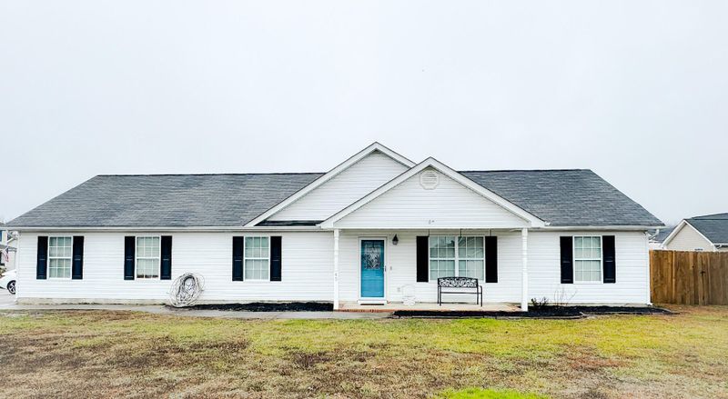 45 Lynn Murdock Ln, Rossville, GA 30741