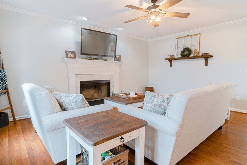 1698 Summit Dr N, Dalton, GA 30721