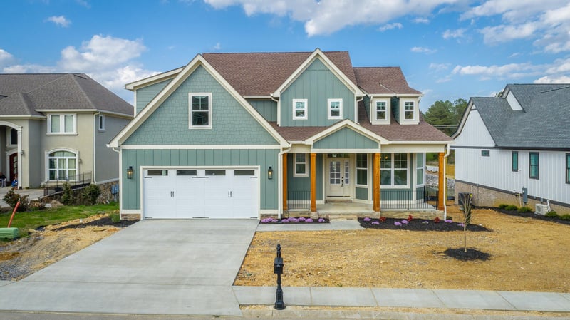 372 Lakeshore Cove Dr, Fort Oglethorpe, GA 30742