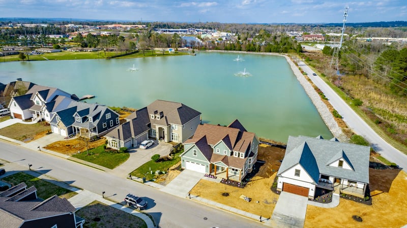 372 Lakeshore Cove Dr, Fort Oglethorpe, GA 30742