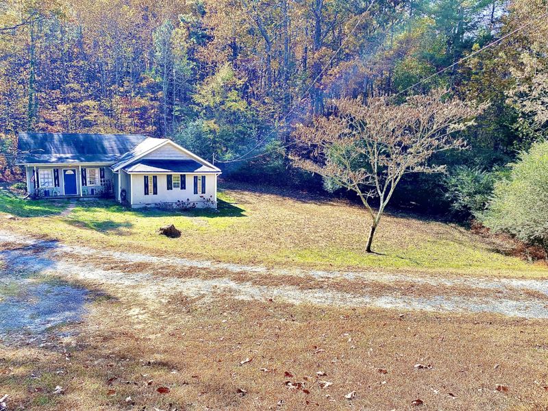 55 Morgan Cir, Summerville, GA 30747