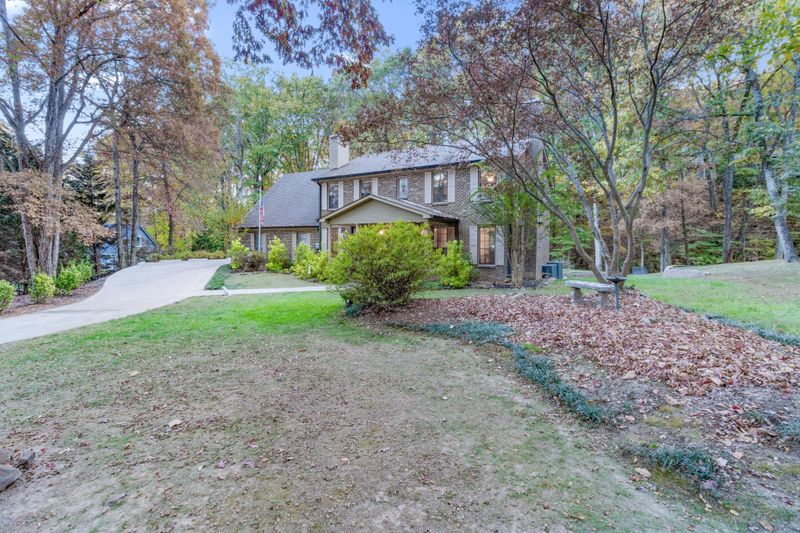 1990 Sourwood Dr, Dalton, GA 30720