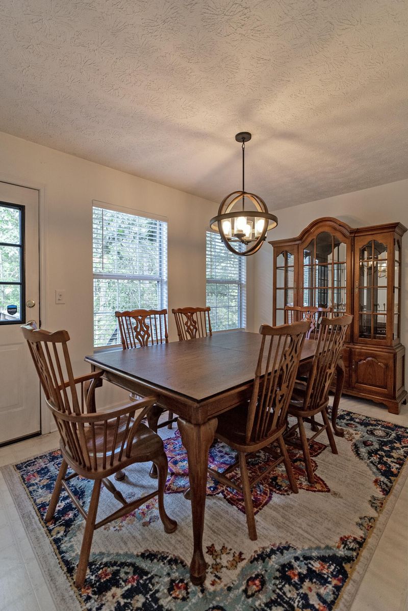 84 Spring Valley Ln, Ringgold, GA 30736