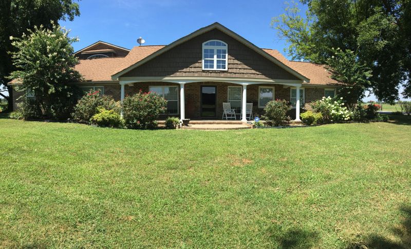 2871 Pea Ridge Rd, Crossville, AL 35962