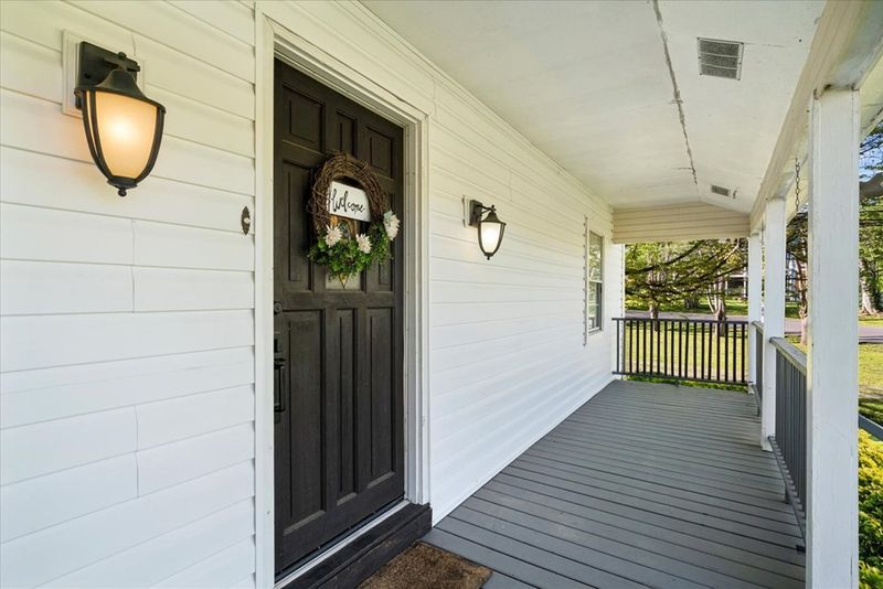 302 Jordan St, Tunnel Hill, GA 30755