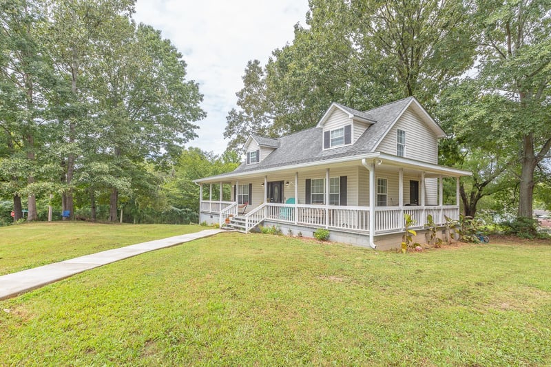 924 Jacobs Ave, Bridgeport, AL 35740