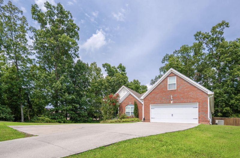 54 Easy St, Ringgold, GA 30736