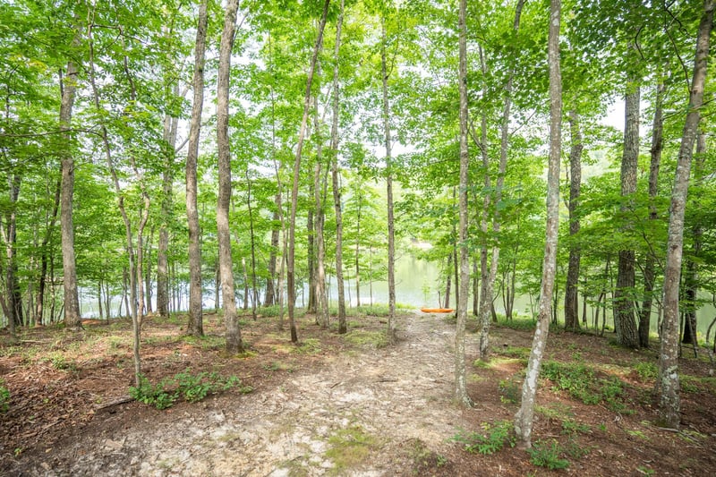 63 Twin Lake Rd, Menlo, GA 30731
