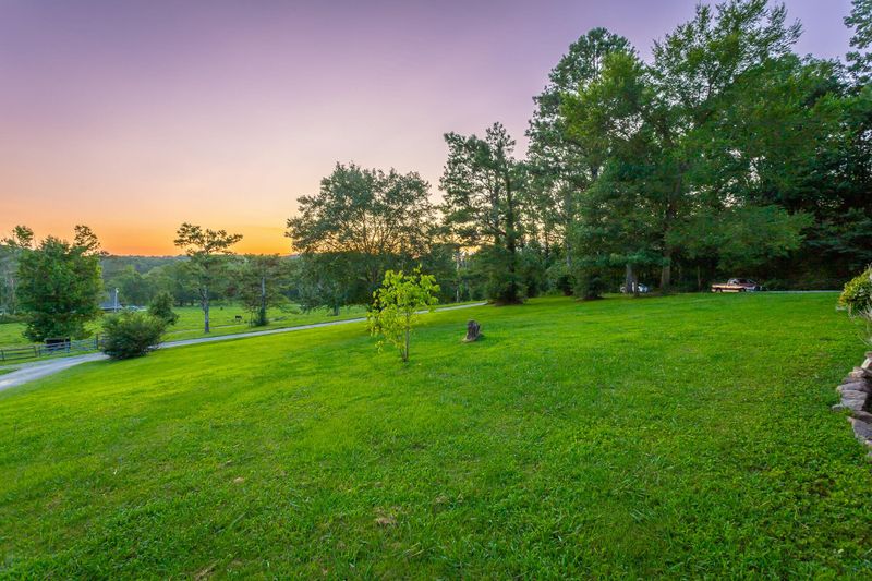 254 Beaver Creek Dr, La Fayette, GA 30728