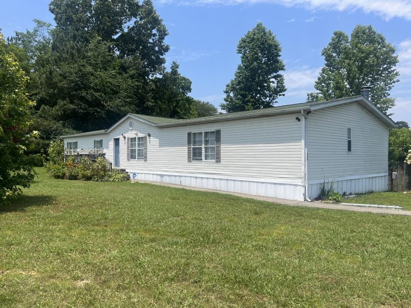 32 Wendy Leigh Cir, Rossville, GA 30741