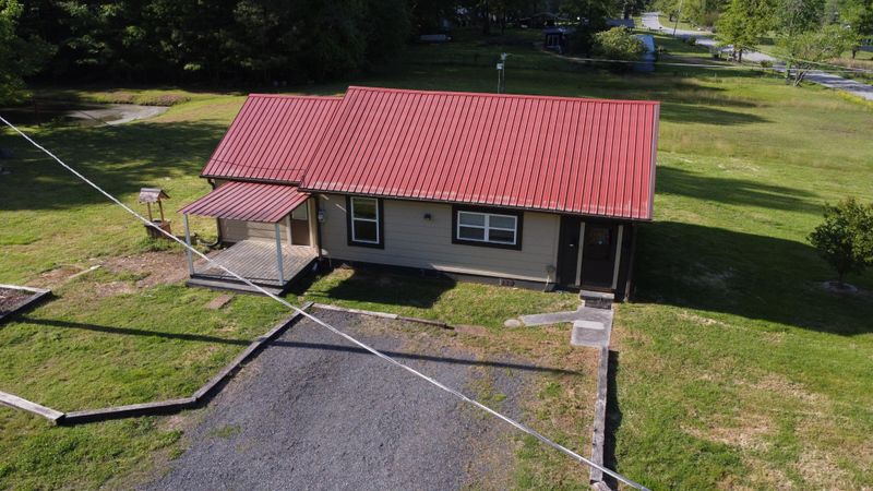 700 E Broomtown Rd, La Fayette, GA 30728