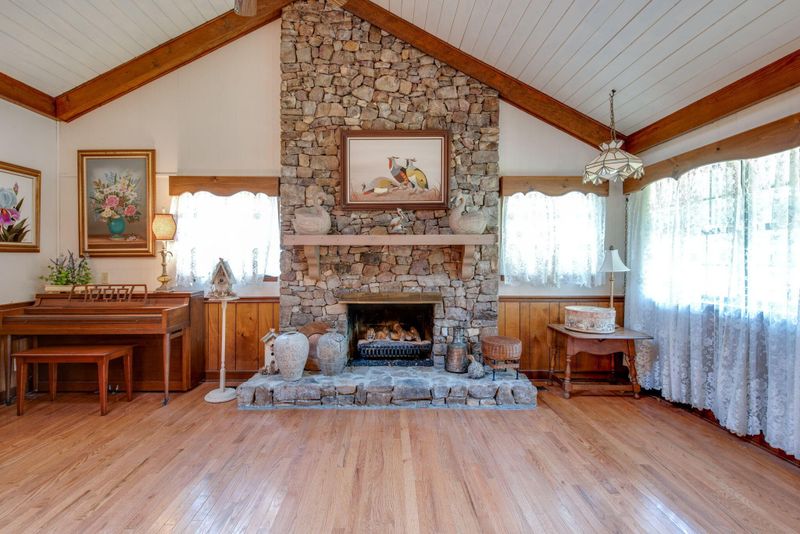 3595 Happy Valley Rd, Rossville, GA 30741
