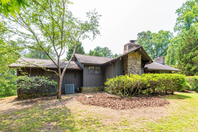 3595 Happy Valley Rd, Rossville, GA 30741