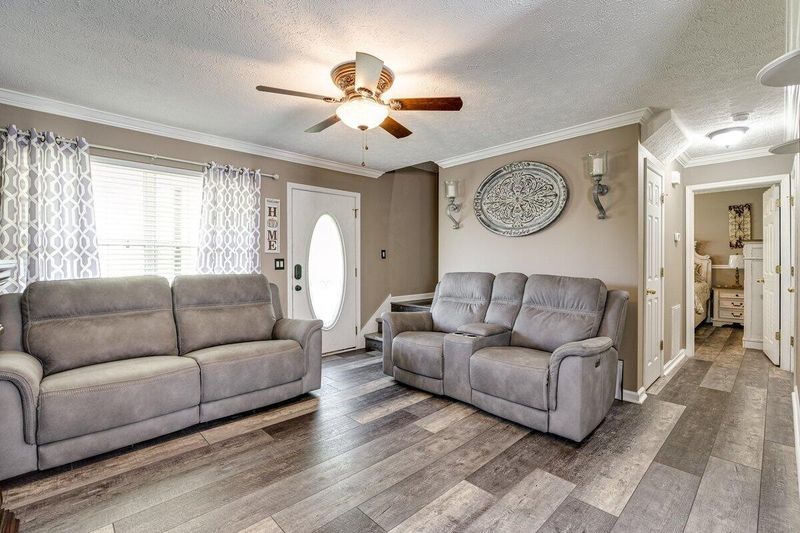 1359 Dustin Dr, Dalton, GA 30720