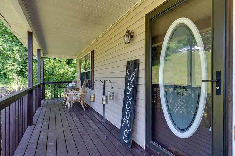 1359 Dustin Dr, Dalton, GA 30720