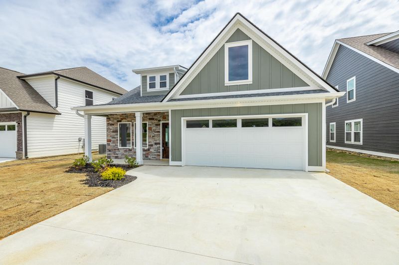 387 Willow Grove Ct, Ringgold, GA 30736