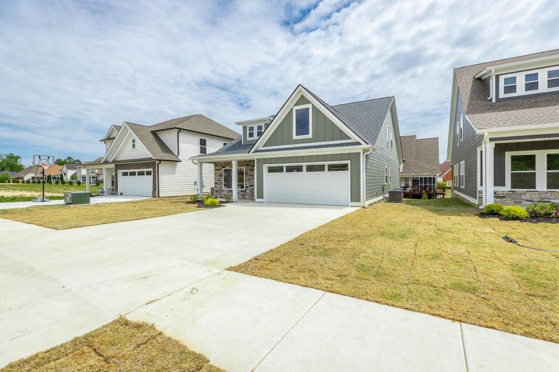 387 Willow Grove Ct, Ringgold, GA 30736