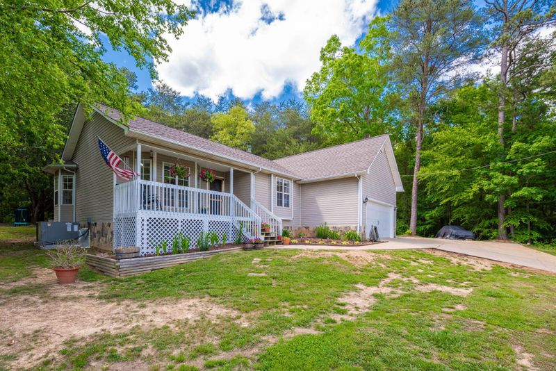 1489 Hickory Grove Rd, Ringgold, GA 30736