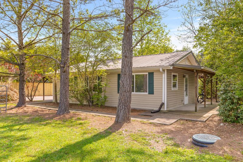 277 Hames Rd, Chickamauga, GA 30707