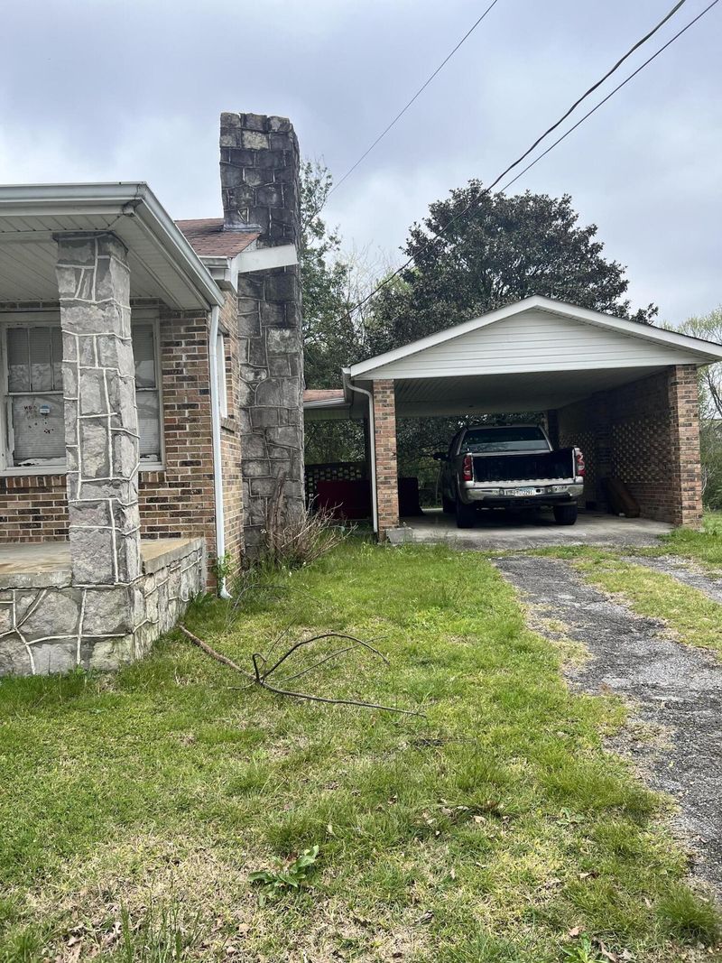 6 Fisher Rd, Rossville, GA 30741