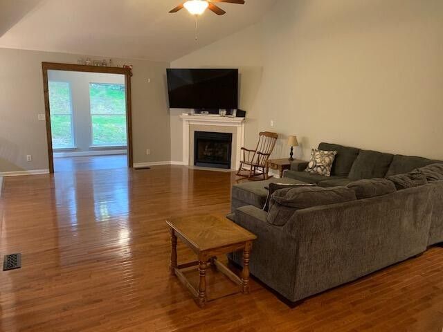 375 Fieldstone Dr, Ringgold, GA 30736