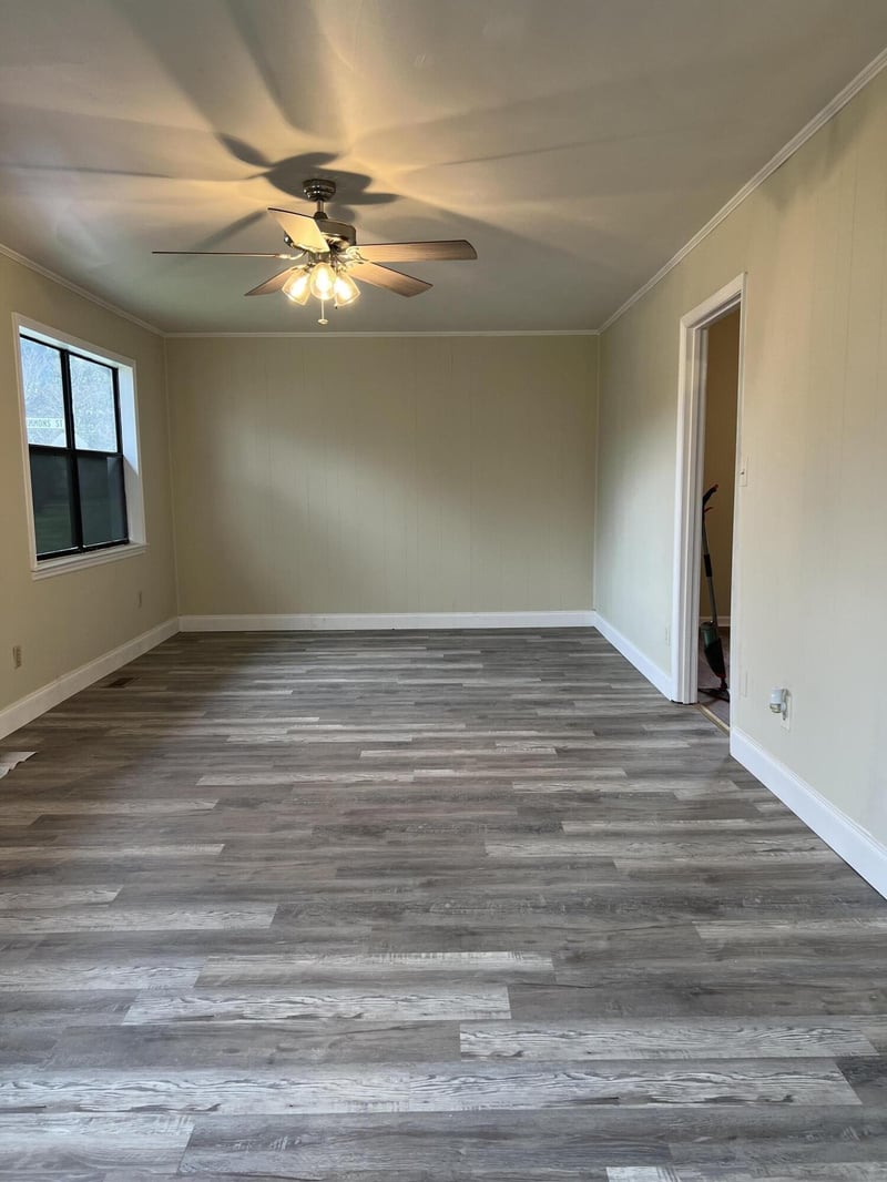 161 Elm St, Trion, GA 30753