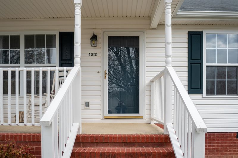 182 Bluff View Dr, Ringgold, GA 30736
