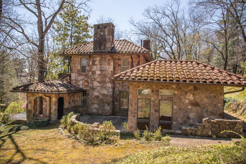 1110 Fleetwood Dr, Lookout Mountain, GA 30750