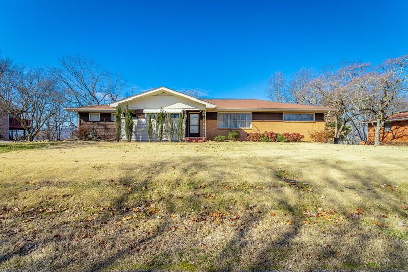 175 S Mission Ridge Dr, Rossville, GA 30741