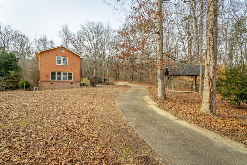 573 Ross Hollow Rd, Ringgold, GA 30736