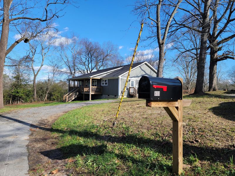 800 Mathews St, Rossville, GA 30741