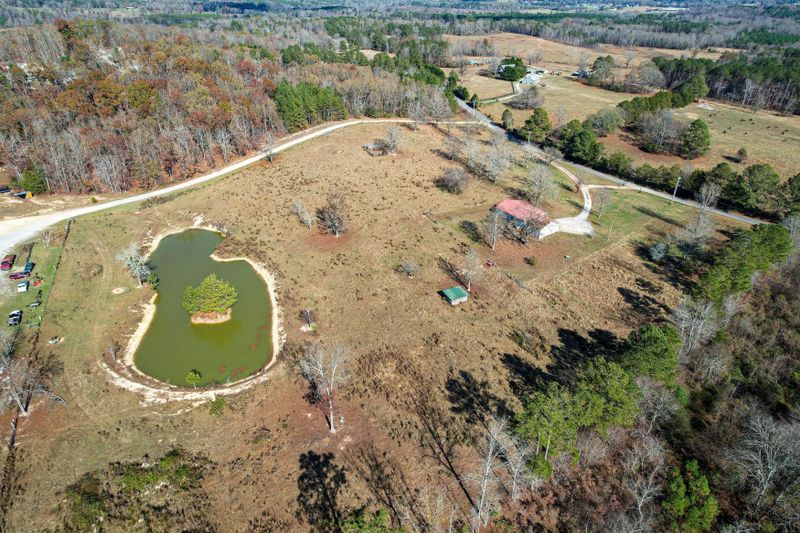 456 Mcintire Rd, Rock Spring, GA 30739