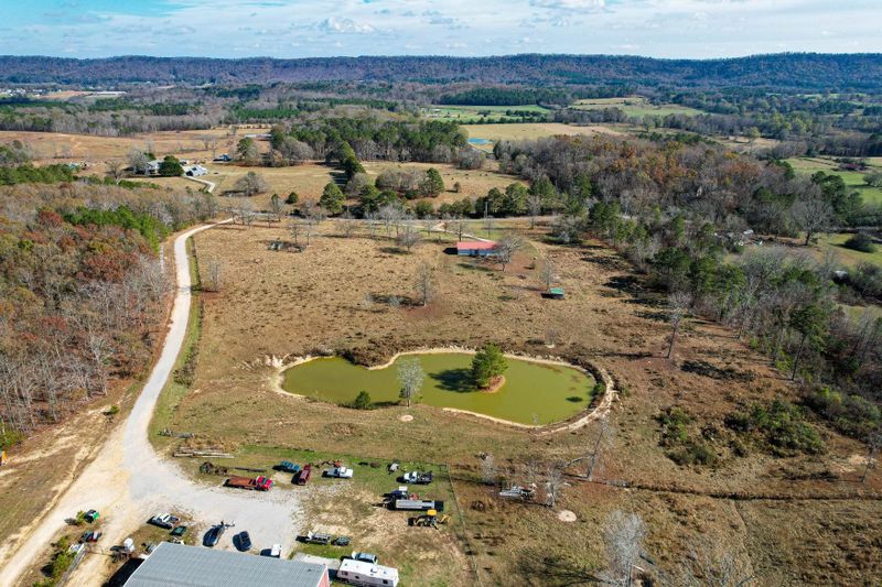 456 Mcintire Rd, Rock Spring, GA 30739