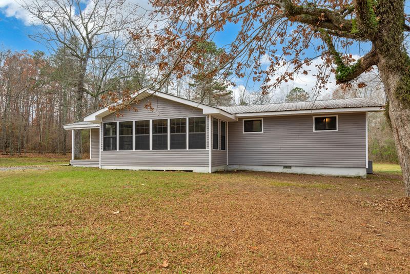 429 County Rd 146, Flat Rock, AL 35966