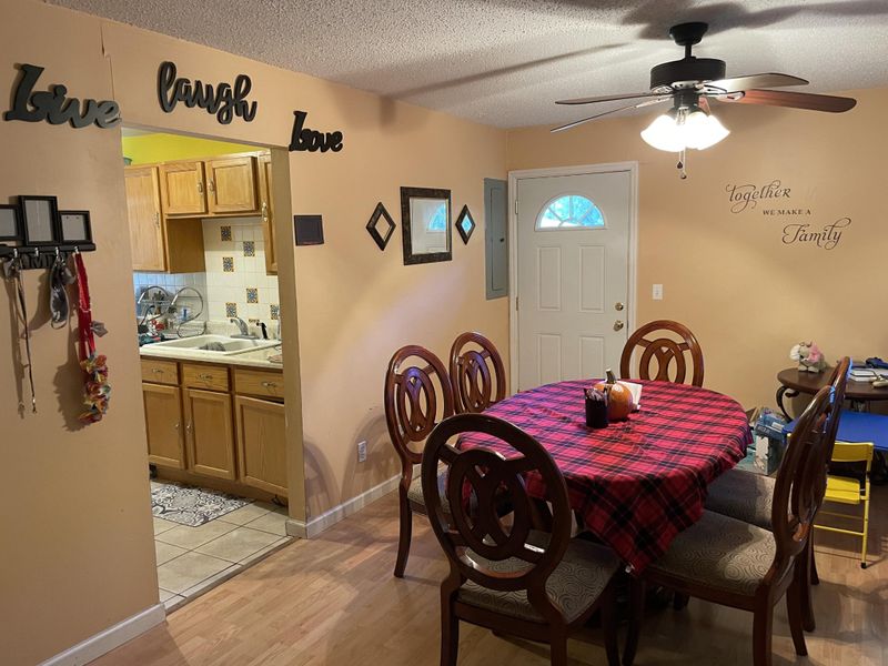406 Lesley Dr, Dalton, GA 30721