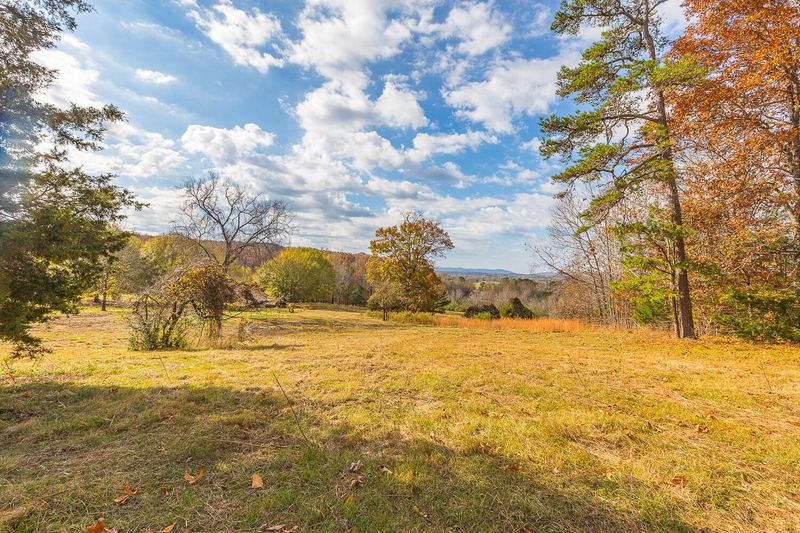639 Ne Good Hope Rd, Dalton, GA 30721