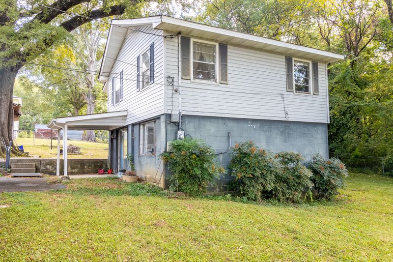 407 Moore St, Dalton, GA 30720