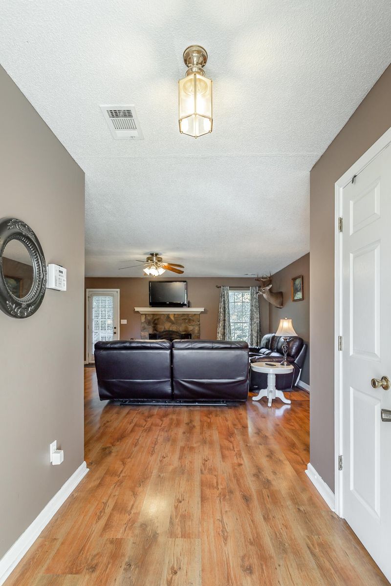 39 Walking Horse Ln, Tunnel Hill, GA 30755