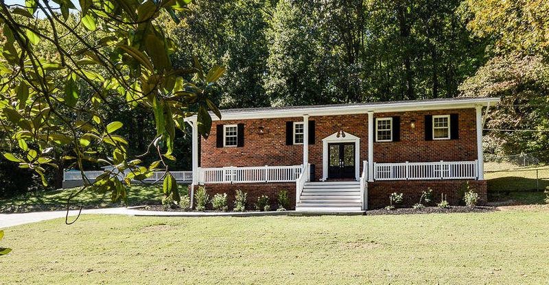 705 N Long Hollow Rd, Chickamauga, GA 30707