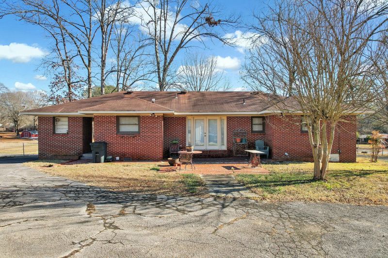 114 Hazel Dr, Dalton, GA 30721