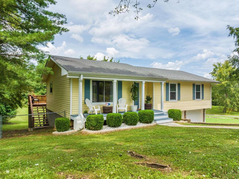 274 Crest Cir, Ringgold, GA 30736